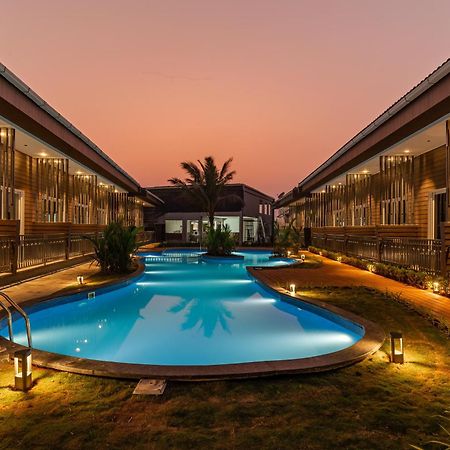 Amara By The Sea Calangute Hotel Exterior photo